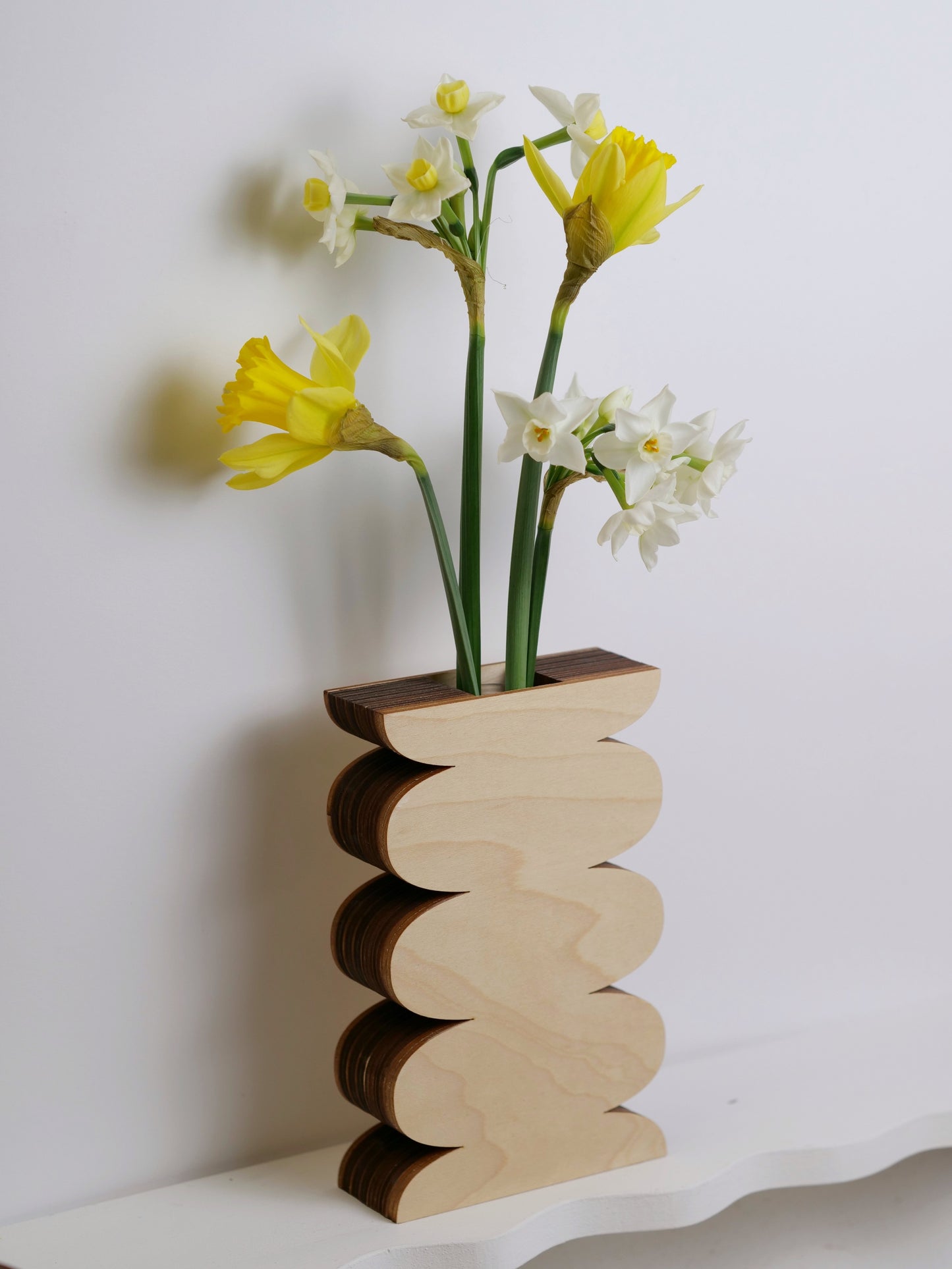 Laura Silhouette Bud Vase - 17cm