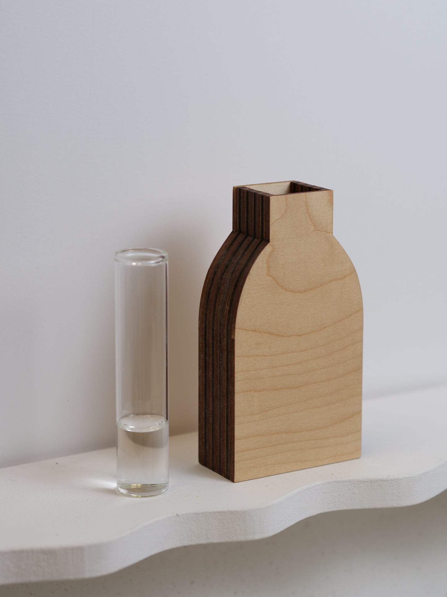 Kevin Silhouette Vase - 12cm