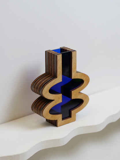 SECONDS - Barbra Vase featuring oak veneer - 12cm