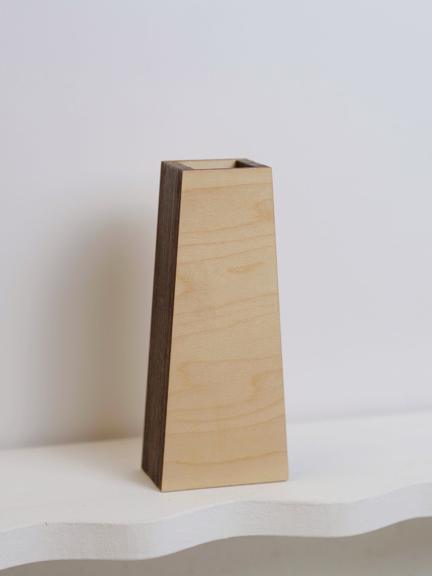 Helen Silhouette Vase - 17cm