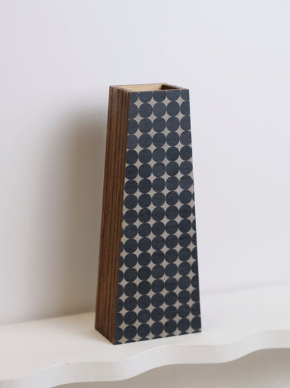 Helen Silhouette Vase featuring marquetry - 17cm