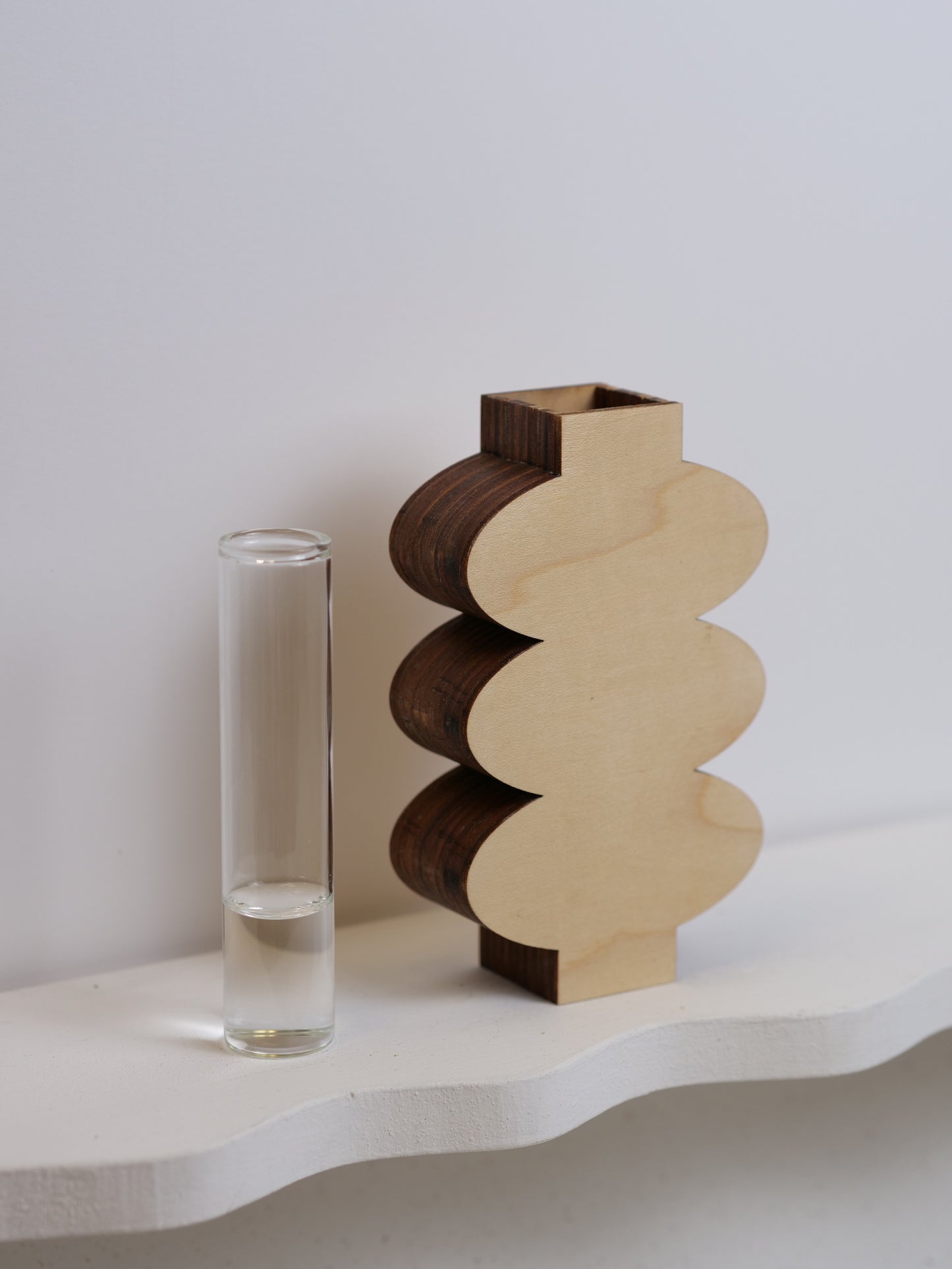 Jenny Silhouette Bud Vase- 12cm